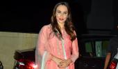 PIX: Iulia, Amrita, Kareena at a Diwali party