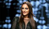 How to SHIMMER like Sonakshi