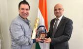 Kader Khan's son receives Padma Shri in Toronto