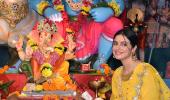 PIX: Bollywood seeks Ganpati's blessings