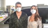 Aarav, Nitara accompany daddy Akshay