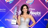 Sunny Leone Wins An Award