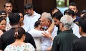 Tragic Scenes from Shefali Jariwala's Funeral