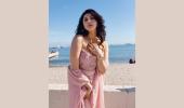 Pranita Goes Pink At Cannes