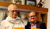 Gulzar receives Jnanpith Award
