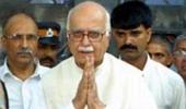 Advani thrashes Cong on Kashmir issue