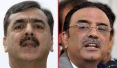 Zardari passes on Pak nukes switch to Gilani