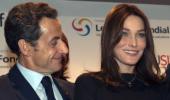 Carla Bruni's web site crashes soon after launch