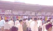 Mumbai: Commuters get violent as trains run late