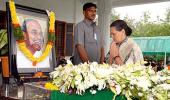 Pix: PM, Sonia, Rahul pay homage to YSR 