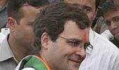 'Austere' Rahul takes a train to Ludhiana