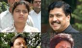 Politicos field son, daughters for Maha polls