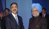 PM meets Gilani on the sidelines of Nuclear Security Summit 