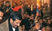 Ahmedinejad greets Indian-led peace caravan