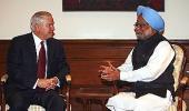 US defence secretary Robert Gates meets PM