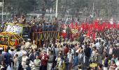 Images: Thousands mourn Basu's passing