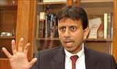 Jindal allows concealed guns in places of worship