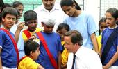 Britain for special ties with India: Cameron