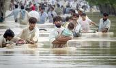 Over 800 killed, lakhs affected by floods in Pakistan