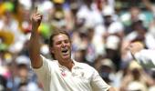 Warne bats for smooth India-Aus ties