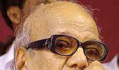 Karunanidhi intervenes in DMK succession row