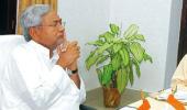 BJP to 'expose' Nitish; will play CDs of him praising Modi