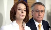 Aus PM Gillard snatches wafer-thin majority