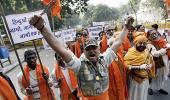 Hindu, Muslim leaders meet for settlement of Ayodhya dispute