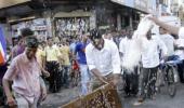 MNS goes on a rampage, attacks pani puri vendors