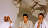 Anna is the real hero, I am not: Aamir Khan