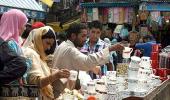 PHOTOS: Srinagar busies itself in Eid shopping