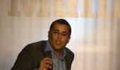 Author Chetan Bhagat apologises for flirtatious WhatsApp chat