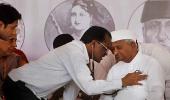 End fast NOW or risk kidney failure: Doctors tell Hazare