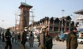 BJP men try in vain to hoist flag at Lal Chowk