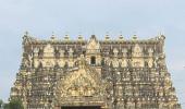 Singer Yesudas allowed to pray at Padmanabhaswamy Temple