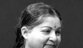 Jayalalithaa in politically-charged New Delhi 