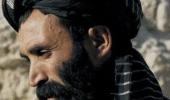 US adopts carrot and stick policy for Mullah Omar