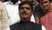 Will BJP sort out issues with Munde?