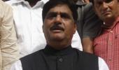 Why Munde is inching close to Congress