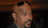 Kambli's googly puts Congress and cricket on back foot