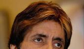 There is no anger, says Bachchan about Gandhis