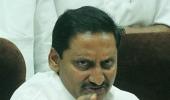 No Telangana, but Cong may soon replace Andhra CM