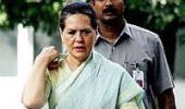 Modi's anti-people govt indulging in 'hera-pheri': Sonia