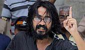 With nobody listening, cartoonist Aseem Trivedi ends fast