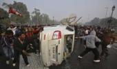 Violence erupts at India Gate, hooligans hijack protests