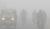 Delhi shivers at season-low of 5.5 degrees