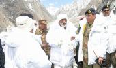 Kayani on Siachen peace: 'It takes two hands to clap'