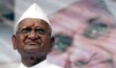 Hazare backs Kejriwal on allegations against Vadra