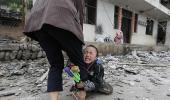China quake toll rises; 195 dead, over 10,000 injured