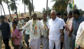 Voters love 'serial weeper' Yeddyurappa